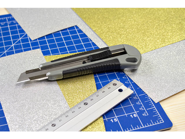 CUTTERMESSER WESTCOTT PROFESSIONAL 18MM  7